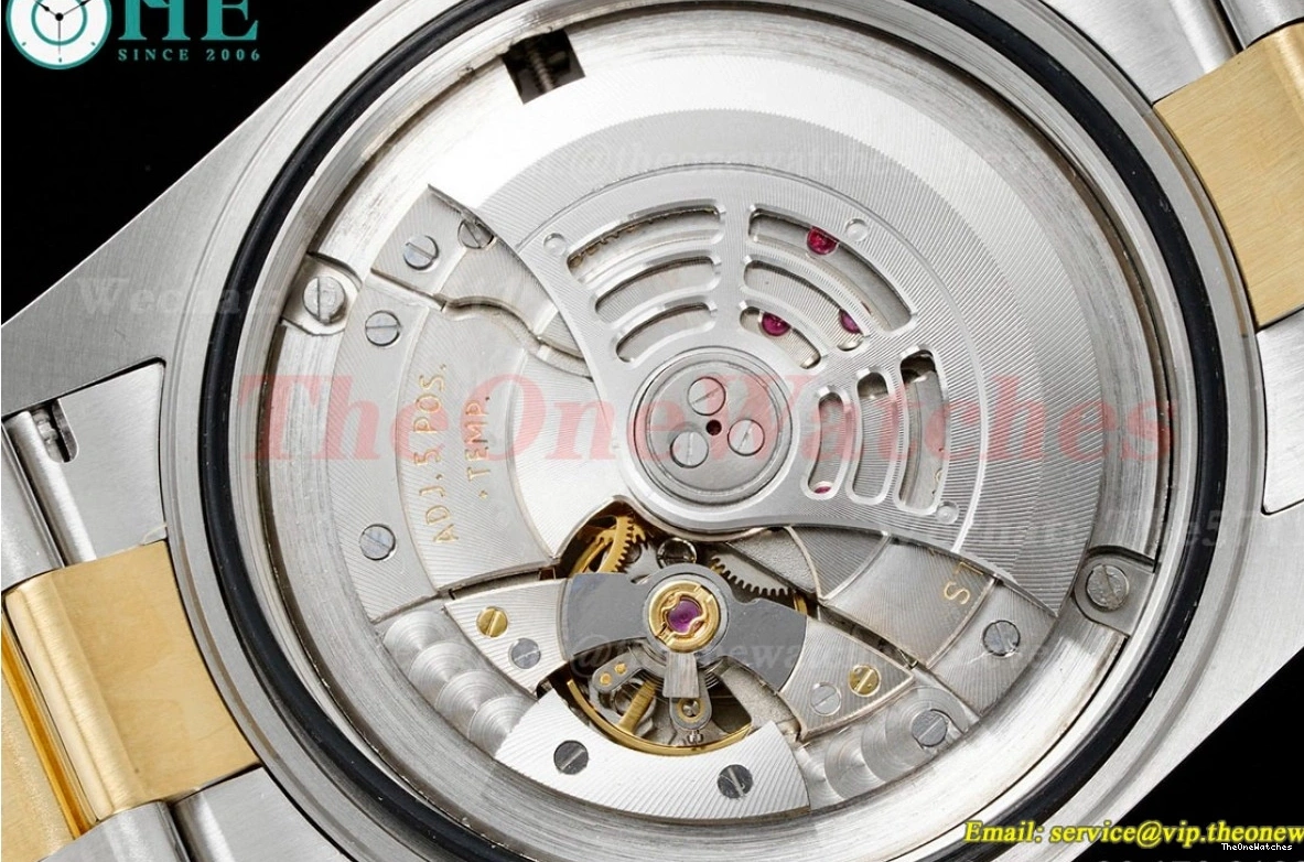 Oyster 326933 FNF YG SS Stk SkyDweller A9001 42mm White 1220